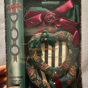 Huntington Ridge Green and Burgundy Heart Photo Frame